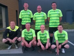 Lire la suite à propos de l’article nouveaux maillots et une victoire